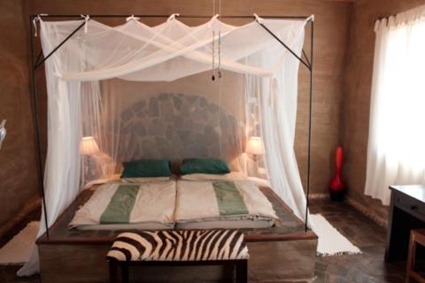 Fort Sesfontein Lodge & Safaris Buitenkant foto