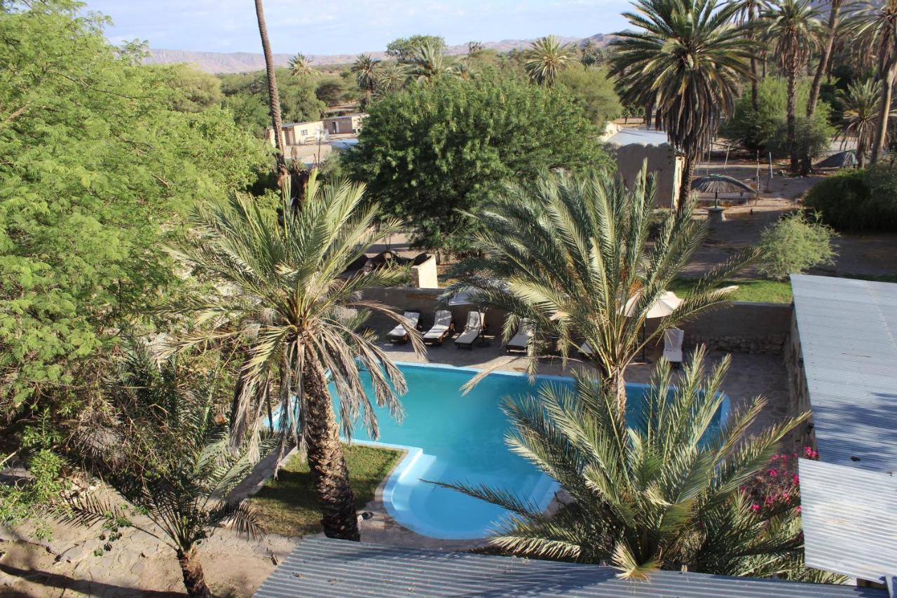 Fort Sesfontein Lodge & Safaris Buitenkant foto