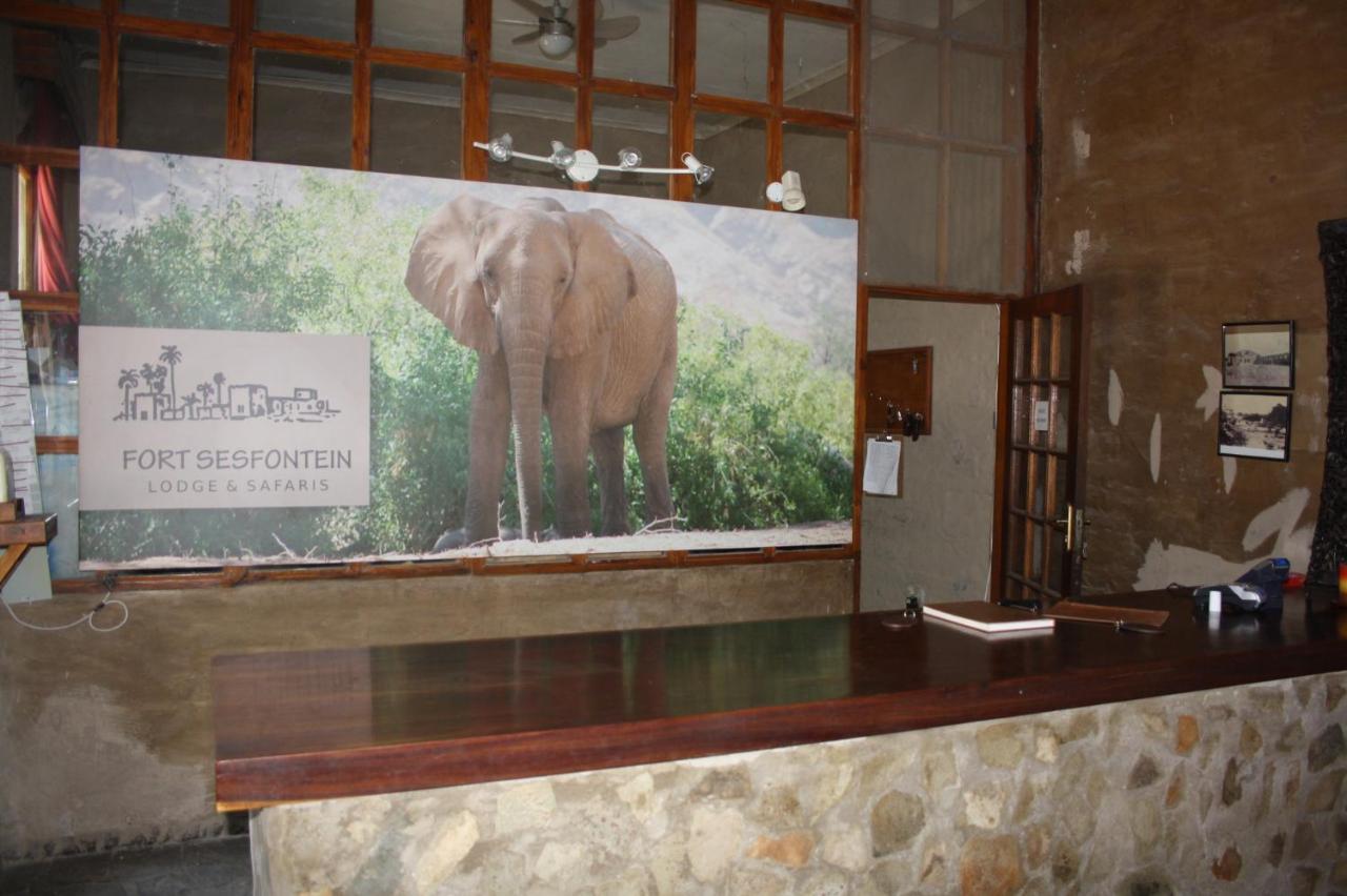 Fort Sesfontein Lodge & Safaris Buitenkant foto