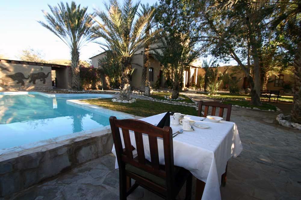 Fort Sesfontein Lodge & Safaris Buitenkant foto